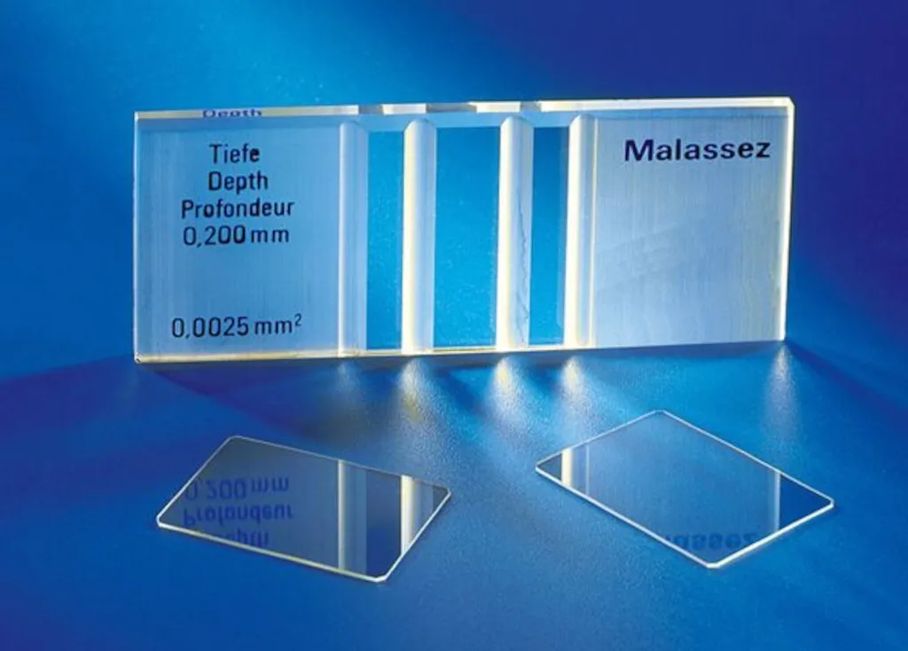 Cellule de numération de Malassez, quadrillage double, marquage CE