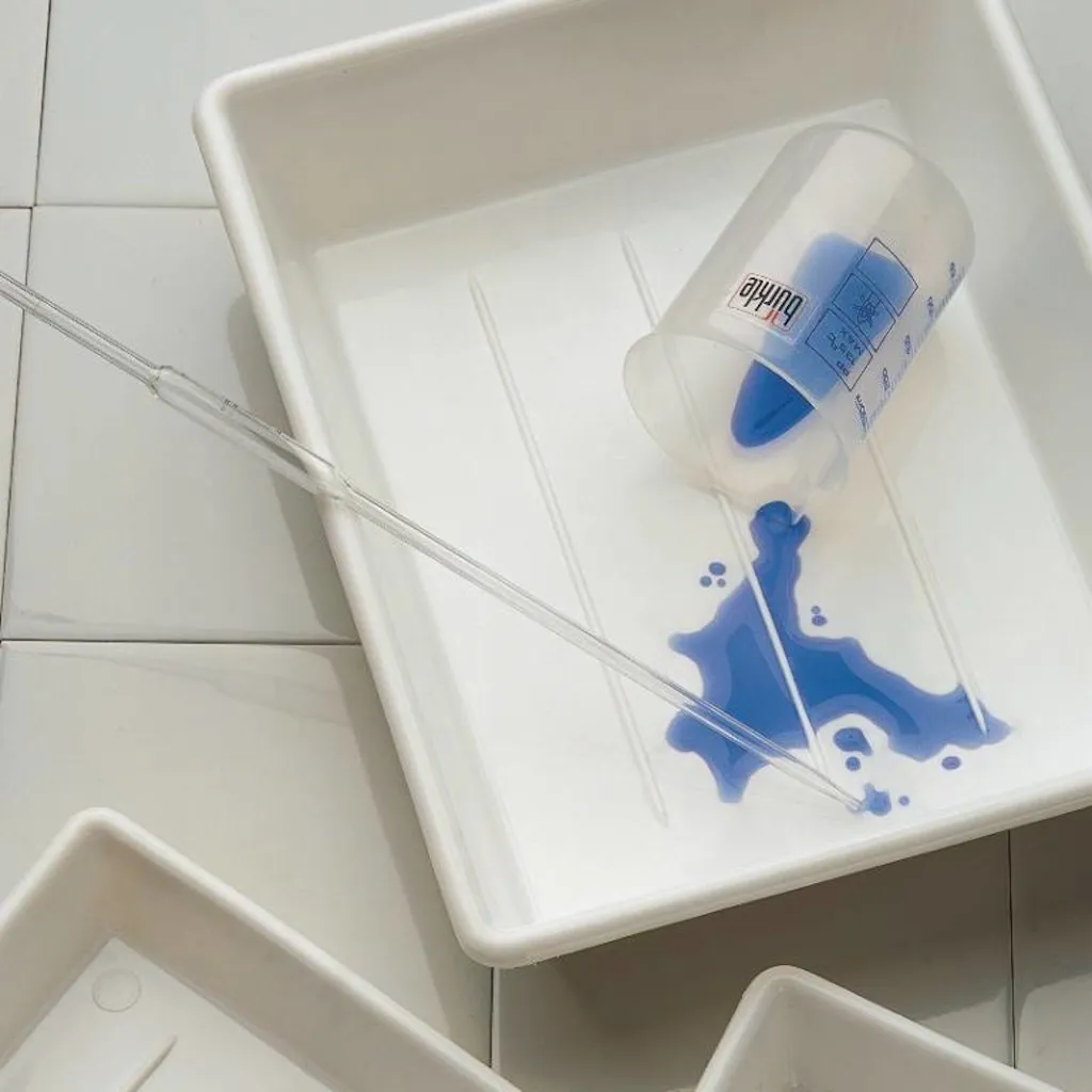 Cuvette de laboratoire en polypropylène blanc, 3 litres