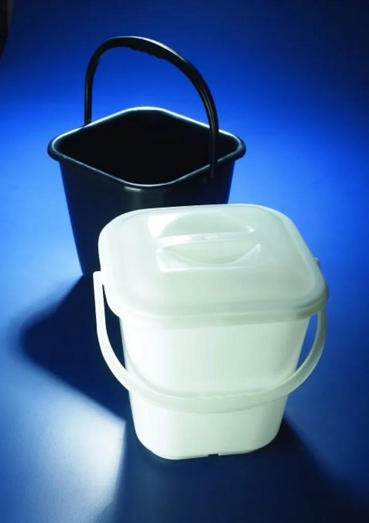 Seau carré en polyéthylène blanc avec anse, 14 L