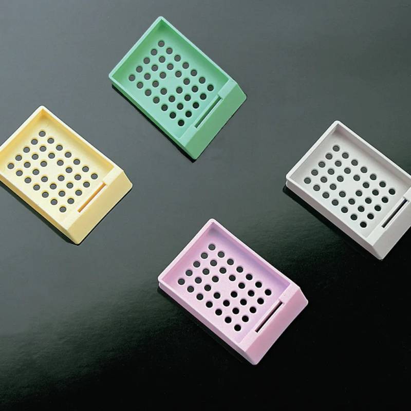 Cassette d'histologie blanche 40 x 28 x 6 mm, sans couvercle — carton de 3 x 1000
