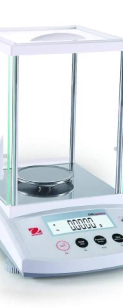 Balance analytique OHAUS PR124 120 g — étalonnage interne