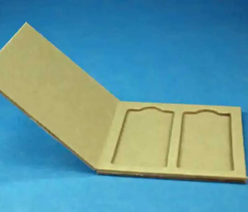 Boîte de rangement en carton pour 2 lames, avec couvercle