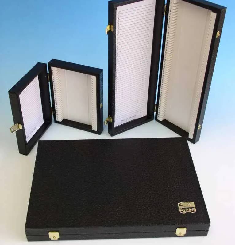 Boîte de rangement en carton, cadre bois, pour 25 lames