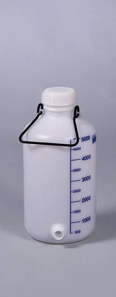 Jerrican rond en HDPE, 5 L, avec tubulure filetée et poignée