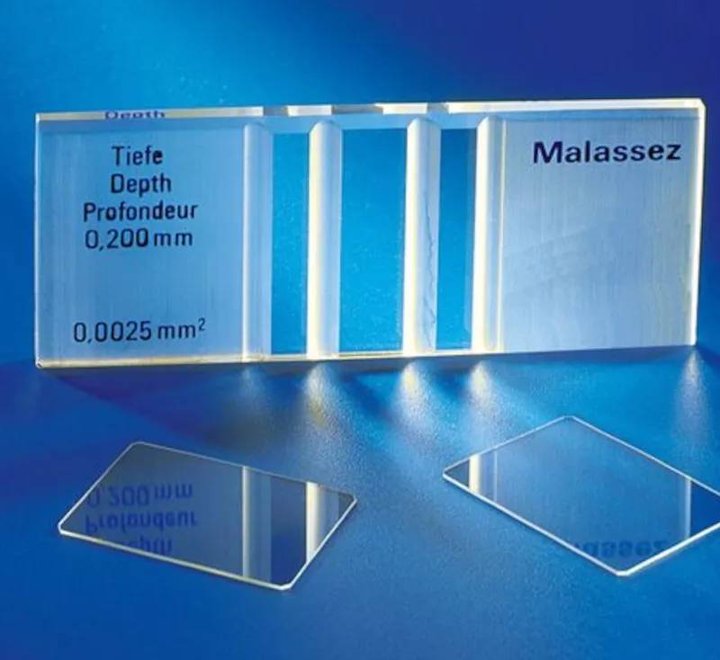 Cellule de numération de Malassez, quadrillage double, marquage CE