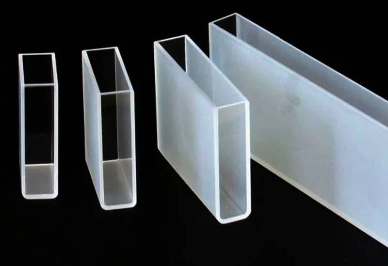 Cuve spectro Humeau en quartz, trajet optique 10 mm — lot de 2
