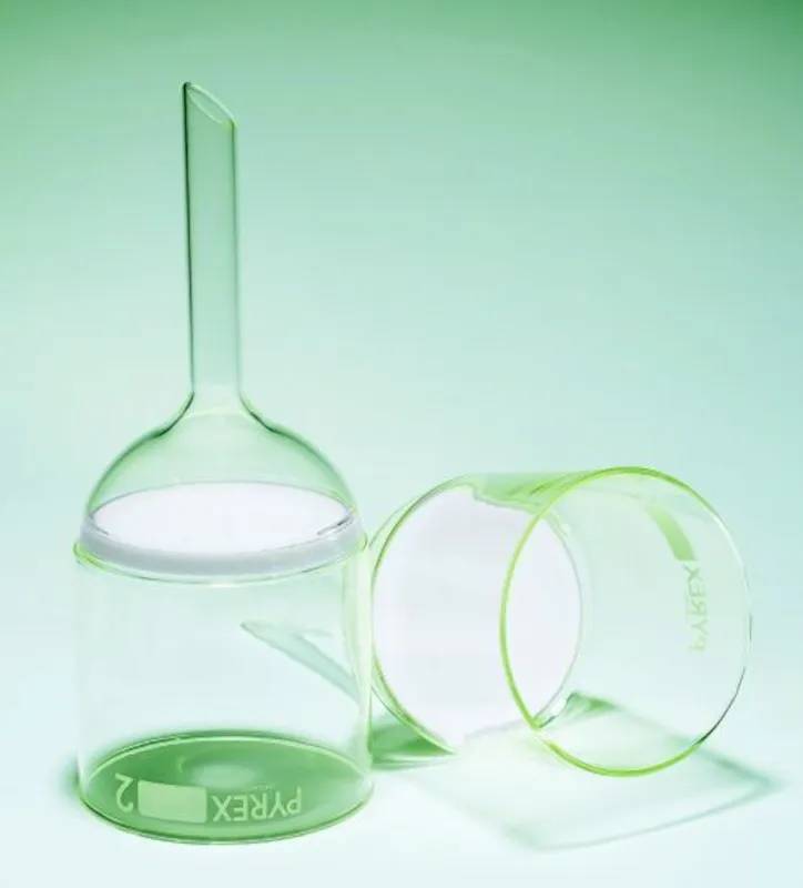 Entonnoir filtrant cylindrique en verre Pyrex, porosité 1 — Ø 175 mm