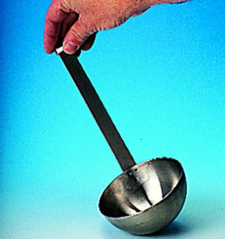 Louche à mouler en inox sans bec, Ø 80 mm, 135 mL