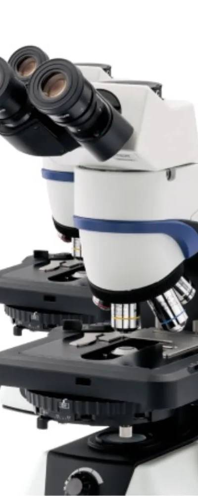 Microscope optique trinoculaire Olympus CX43 — champ clair, contraste de phase et fond noir, objectifs 4x/10x/20x/40x/100x