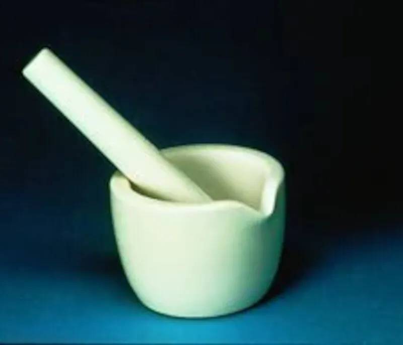 Mortier en porcelaine avec lèvre, 275 mL