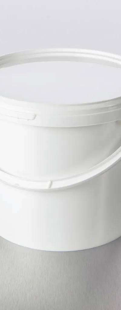 Seau en polypropylène blanc opaque avec couvercle séparé — carton de 45