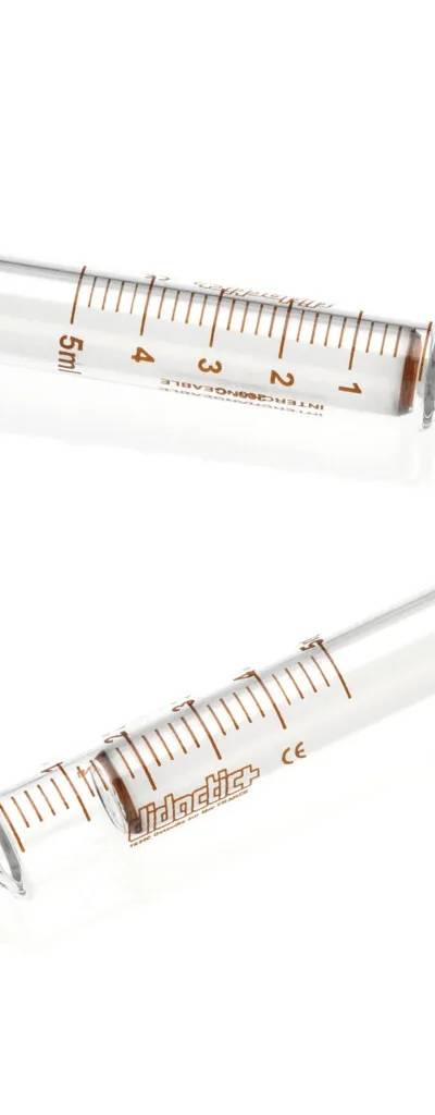 Seringue en verre 2 pièces, 5 mL, embout Luer Lock centré non stérile
